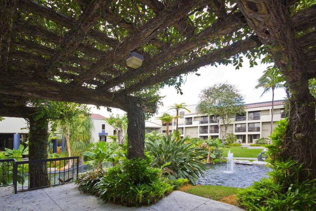 Miami Lakes Hotel Eksteriør bilde